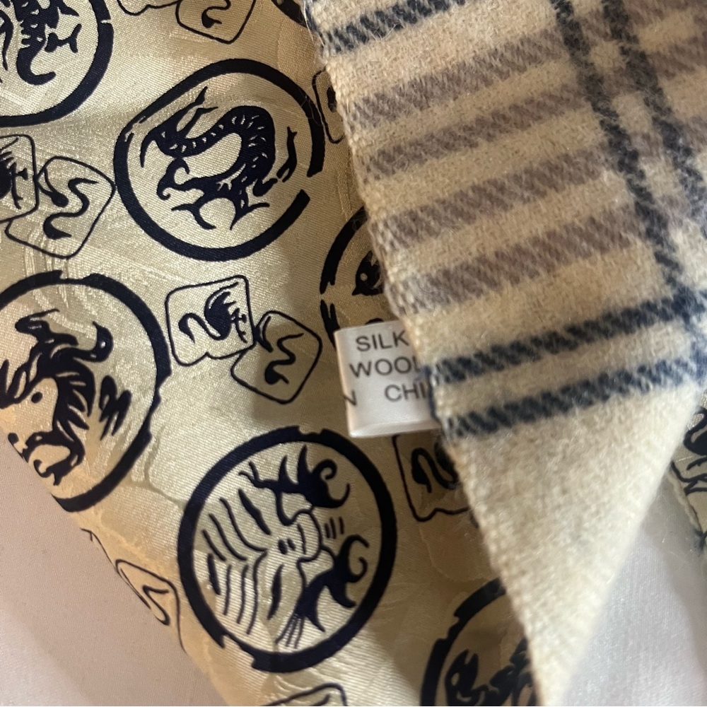 Women’s Echarpe Laine Et Soie Luxury Silk/Wool Double Sided Tassel Scarf 49.5” - Picture 9 of 10